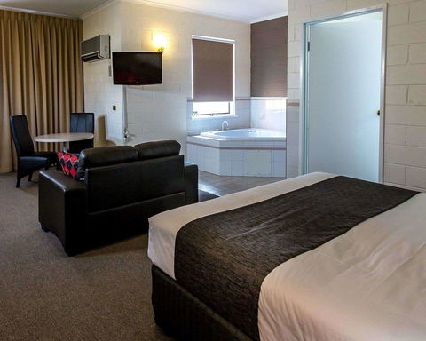 Comfort Inn & Suites King Avenue - Holiday Byron Bay 2