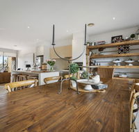 Comfy Coast Drive Condo - Holiday Byron Bay