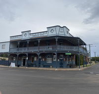 Commercial Hotel Curlewis - Holiday Byron Bay