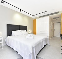 Contemporary brand new central located studio - Holiday Byron Bay