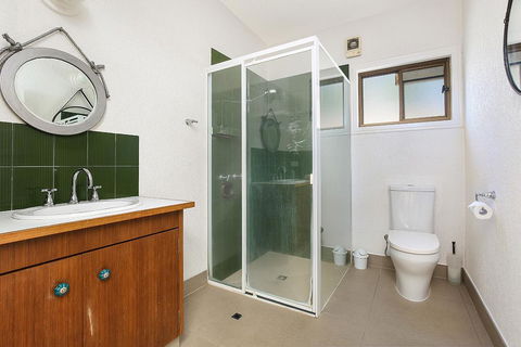 Coolum Retreat, Pet Friendly, Sunshine Coast Holiday House - Holiday Byron Bay 2