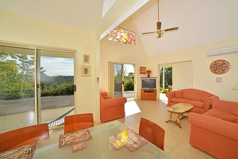 Cooroy Country Cottages - Holiday Byron Bay 2