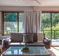 Coral's  Elizabeth Beach - Holiday Byron Bay