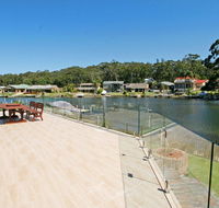 Cormorant Waterfront Home - Holiday Byron Bay