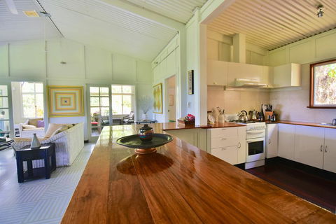 Cow Bay Hilltop Escape - Holiday Byron Bay 2