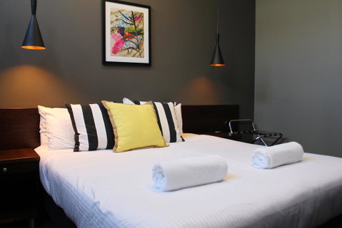 Criterion Hotel Sale - Holiday Byron Bay 3