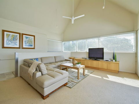 Crows Nest - Holiday Byron Bay 1