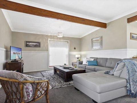 Cudgee - Quaint Cottage With Separate Cabin - Holiday Byron Bay 1