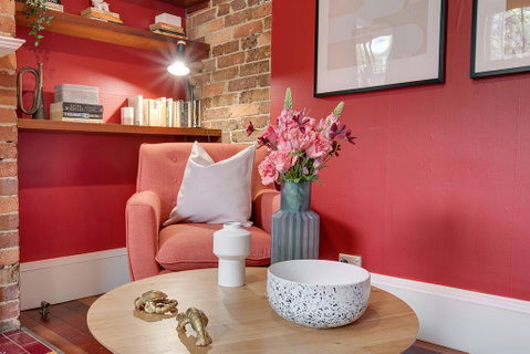 Cute Heritage Terrace Minutes From The City - Holiday Byron Bay 2