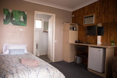 Darling River Motel - Holiday Byron Bay 2