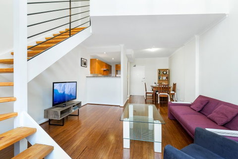 Darlinghurst Fully Self Contained Modern 1 Bed Apartment (POP) - Holiday Byron Bay 0