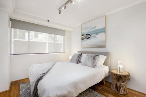 Darlinghurst One Bedroom Modern Self-Contained Apartment With Parking - Easy Access To Sydney CBD (45 PEL) - Holiday Byron Bay 2