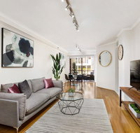 Darlinghurst One Bedroom Modern Self-Contained Apartment with parking - easy access to Sydney CBD 45 PEL - Holiday Byron Bay