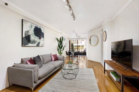 Darlinghurst One Bedroom Modern Self-Contained Apartment With Parking - Easy Access To Sydney CBD (45 PEL) - Holiday Byron Bay 0