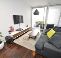 Darlinghurst Self-Contained Modern One-Bedroom Apartment 313 BUR - Holiday Byron Bay