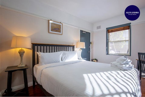 DARLINGHURST STUDIO // SHARED ROOFTOP SPACE - Holiday Byron Bay 2