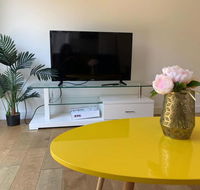 Delicate and Cozy Bedroom in Bentleigh East - Holiday Byron Bay