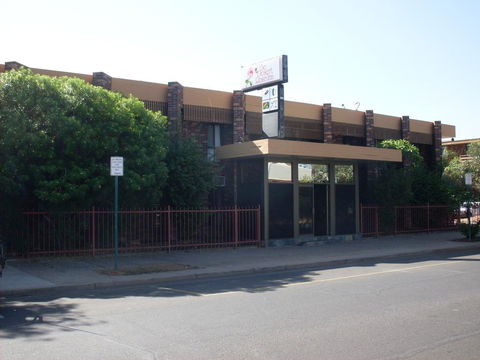 Desert Rose Inn Alice Springs - Holiday Byron Bay 0