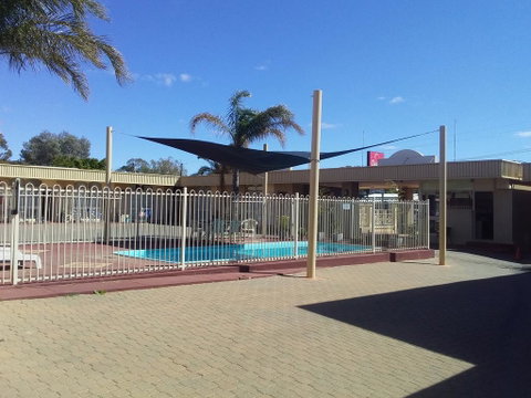 Desert Sand Motor Inn - Holiday Byron Bay 2