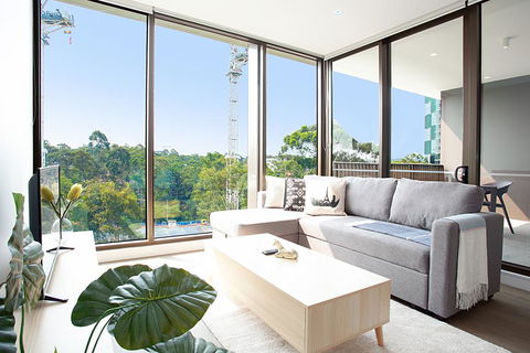 Designer Apartment With Balcony In Quiet Suburb - Holiday Byron Bay 0