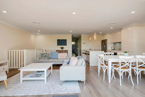 DESIGNER HOLIDAY BEACH PAD // 4 BED // COPA - Holiday Byron Bay 3