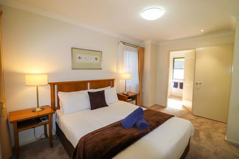 Dollarbird Treetops Townhouse - Holiday Byron Bay 3