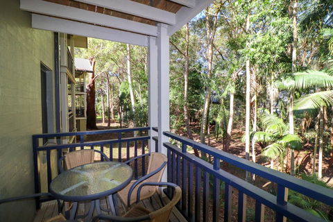 Dollarbird Treetops Townhouse - Holiday Byron Bay 0