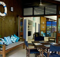Driftwood - Holiday Byron Bay