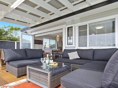 Dunkarein - 600m To Bosom Beach - Holiday Byron Bay 0