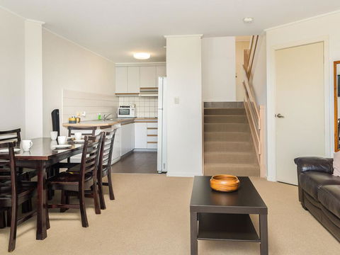 Dunsmore Lodge - Holiday Byron Bay 1