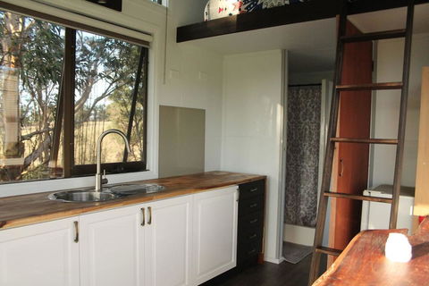 Dyl & Lil's Tiny House On Wheels - Holiday Byron Bay 2