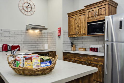 Eagle Foundry Bed & Breakfast - Holiday Byron Bay 2