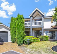 Elizabeth Grove 3 - Holiday Byron Bay