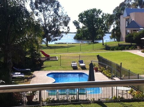 ELSINOR Townhouse 2 - Holiday Byron Bay 0