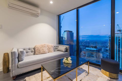 EQ Tower Luxury 2 Bedroom Skyline CBD Apartment - Holiday Byron Bay 1