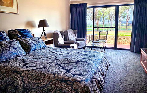 Estate Tuscany - Holiday Byron Bay 0