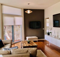 Exclusive Anglesea River Beach Apartment - Holiday Byron Bay