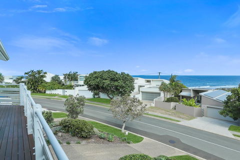 Expansive Ocean Views, Sunrise Beach - Holiday Byron Bay 0