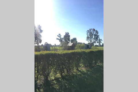 Farm House At The Gateway To The King Valley - Holiday Byron Bay 0