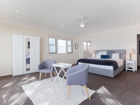 Filoli', 91 Foreshore Drive - Huge Waterfront Home - Holiday Byron Bay 3