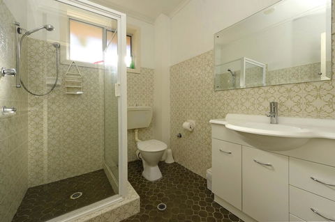 Fingal Court Unit 3 - Fingal Bay - Holiday Byron Bay 2