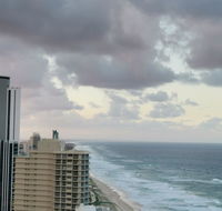 Focus Resort Oceanfront Apartments in Surfers with Ocean and Hinterland Views 25 steps to Beach - Holiday Byron Bay