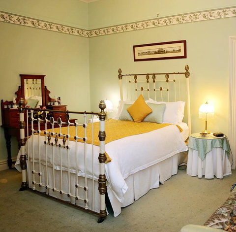 Forgandenny House B&B - Holiday Byron Bay 1