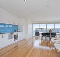 Four Kings Apartment - Deluxe 2br 3 - Holiday Byron Bay