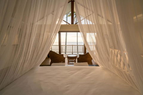 Frangipani Beach House - Newell Beach - Holiday Byron Bay 1