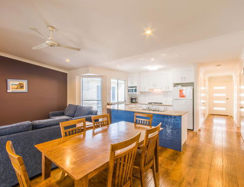 Fraser Island Beach Houses - Holiday Byron Bay 2