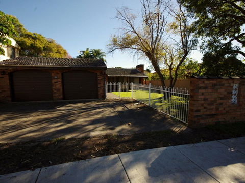 Fravent House - Holiday Byron Bay 0