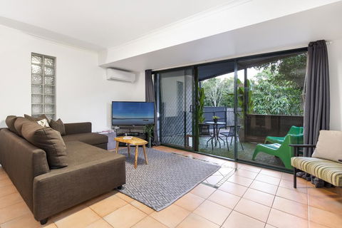 Funky, Central Studio - Holiday Byron Bay 2