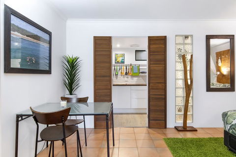Funky, Central Studio - Holiday Byron Bay 1