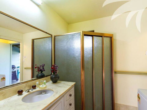 Fyshwicks Cottage - Holiday Byron Bay 2
